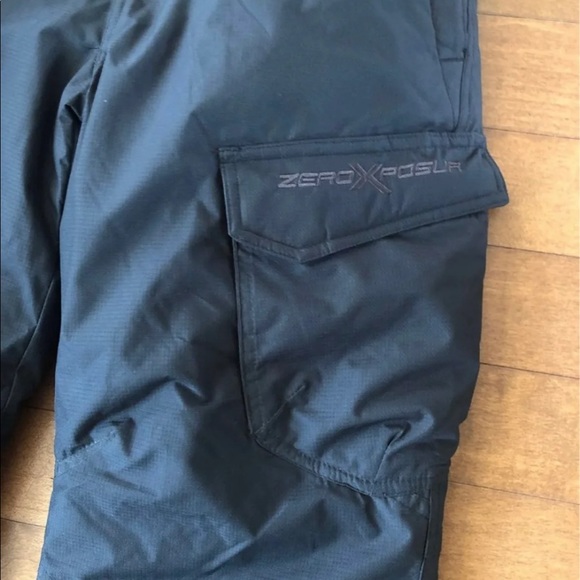 ZeroXposur Boys/girls ski pants NWT size 10/12. Any questions please ask - Picture 7 of 10